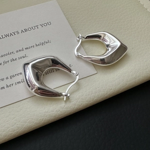 Minimalist S925 sterling silver shield hoop earrings with polished irregular geometry