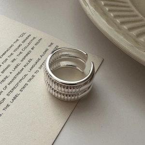 Minimalist S925 sterling silver wide band ring with vintage vertical pleated texture