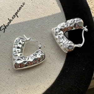 Orecchini a Cerchio a Cuore in Argento Sterling 925 Vintage Texture Martellata Minimalista Gioielli Moda Donna
