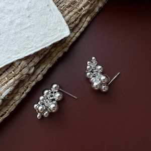 S925 sterling silver grape cluster stud earrings with polished metallic finish