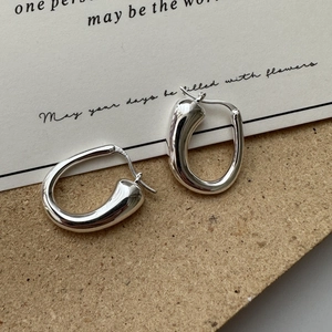 Boucles d'oreilles créoles en argent sterling S925 en forme de U au design minimaliste