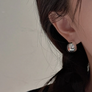 Minimalist S925 sterling silver drop stud earrings with a high-polished mirror finish