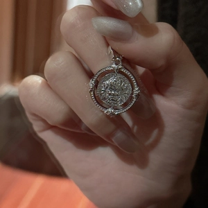 Pendentif médaillon Méduse en argent sterling S925 avec motif de grecque classique