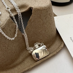 Minimalist S925 sterling silver flask pendant necklace with a polished finish and double chain