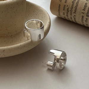 Minimalistische S925 Sterling Silber Creolen mit breitem poliertem geometrischem Spiegelglanz