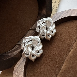 Vintage 925 Sterling Silver Matte Rose Flower Stud Earrings For Women Retro Niche Design Geometric Spiral Earrings Jewelry Gift