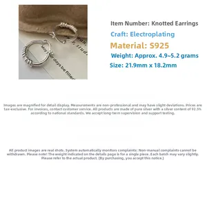 Détail macro de créoles nouées en argent sterling S925 avec dimensions et poids précis