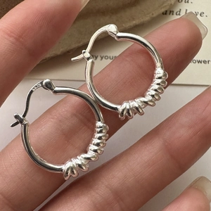 Boucles d'Oreilles Créoles Nouées en Argent Sterling 925 pour Femmes Minimaliste Vintage Géométrique Bijoux Cadeau