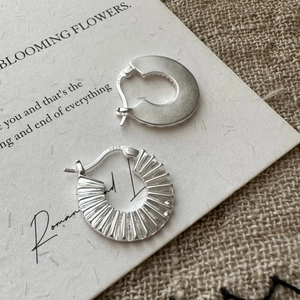 Minimalist S925 sterling silver hoop earrings with pleated texture and matte finish