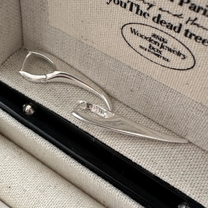 Orecchini a cerchio minimalisti in argento sterling S925 con design lucido e filante