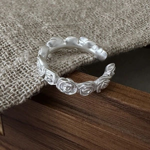 Vintage matte S925 sterling silver rose flower open ring with detailed carvings