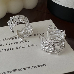 925 Sterling Silver Hollow Lava Texture C-Shaped Hoop Earrings Niche Design Irregular Liquid Metal Earrings For Women