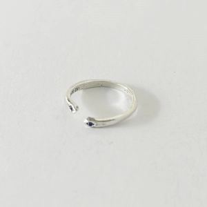 Anello Aperto in Argento Sterling S925 Martellato Irregolare Con Zirconia Blu da Donna Design di Nicchia Anello Regolabile