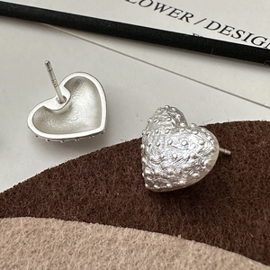 925 Sterling Silver Heart Stud Earrings Vintage Texture Minimalist Design Elegant Jewelry For Women Fashion Daily Accessories