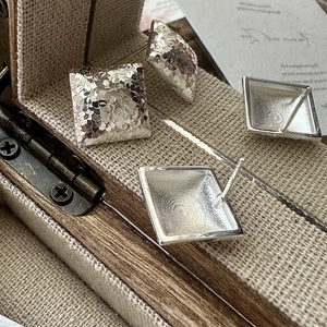 S925 sterling silver geometric square earrings with sparkling sequin texture in a wooden box