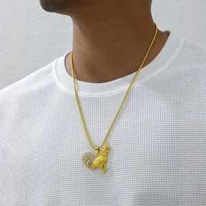 Collier hip hop plaqué or avec pendentif coq serti de cristaux pour hommes