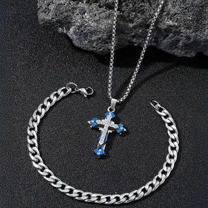 Collana Con Pendente A Croce In Acciaio Inossidabile E Combinazione Di Bracciale A Maglia Cubana Argento Con Strass Gioielli