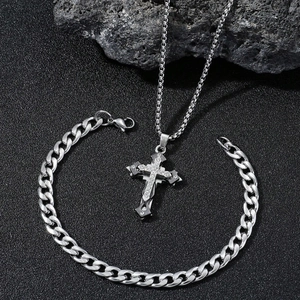 Set collana croce in acciaio inossidabile e bracciale cubano con diamanti incastonati
