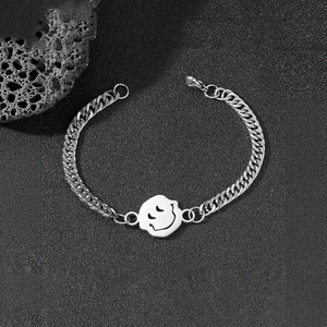 Bracelet en acier titane avec pendentif smiley et chaîne gourmette avec fermoir