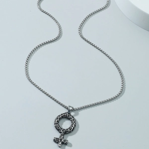 Vintage Viking Venus female symbol pendant necklace with hammered texture finish