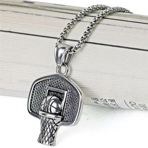 Collier avec pendentif panier de basket argent rétro et chaîne box pour style hip hop