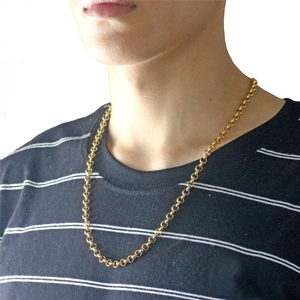 Men's hip hop 18k gold plated stainless steel O-shaped Rolo chain necklace on male model