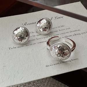 Minimalist S925 silver jewelry set with hammered texture earrings and open adjustable ring