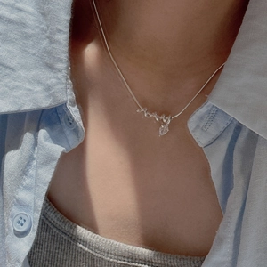 S925 Sterling silver snake chain necklace featuring a twisted knot and teardrop zircon