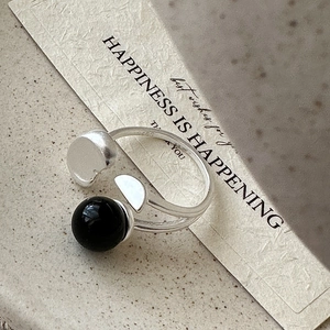 S925 sterling silver open ring with black onyx bead and minimalist geometric design