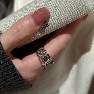 Minimalist S925 sterling silver hollow geometric wide ring with a textured finish