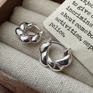 925 Sterling Silver Twisted Hoop Earrings For Women Minimalist Korean Style Spiral Texture Electroplated Silver Ear Jewelry