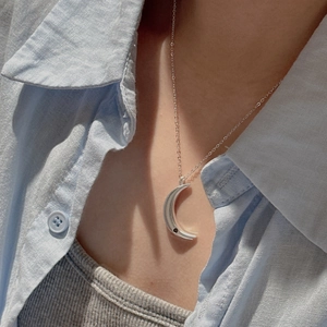 925 silver crescent moon necklace with zircon stone on minimalist chain for women