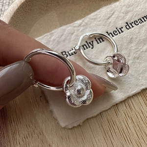 Boucles d'Oreilles Créoles Fleur en Argent Sterling S925 pour Femme Bijoux Floraux Minimalistes Français Cadeau