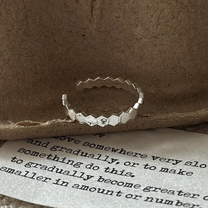 Minimalist S925 sterling silver open ring featuring a unique CNC honeycomb texture design
