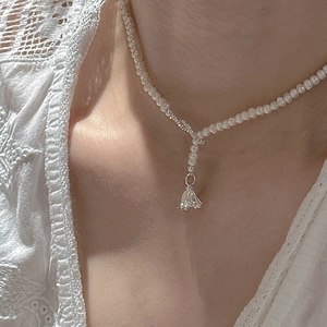 S925 sterling silver pearl necklace with silver tassel pendant on lace collar