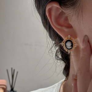 Elegant vintage S925 silver cameo earrings with gold lace pattern and crystal accents