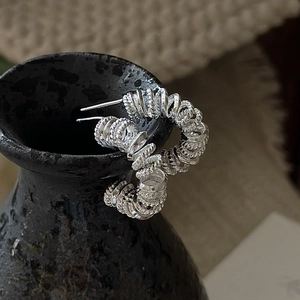 Boucles d'Oreilles Créoles Rétro en Argent Sterling 925 pour Femmes Design de Niche Spirale Géométrique en Forme de C Bijoux