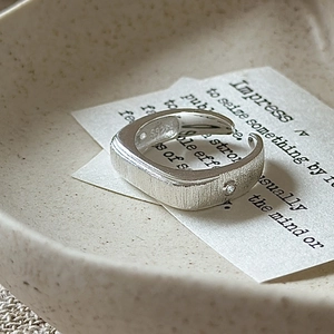 Adjustable S925 sterling silver open ring with brushed texture and small zircon stone
