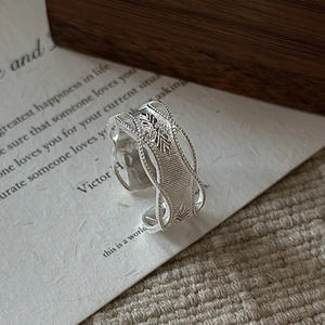 S925 sterling silver vintage starburst ring with hollow design and wavy edges