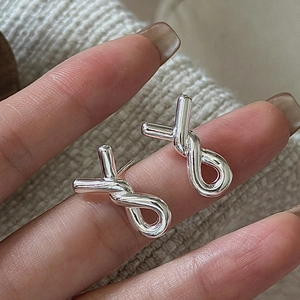 S925 Sterling Silver Twisted Knot Stud Earrings For Women Minimalist Geometric Cross Design Ins Style Fashion Jewelry