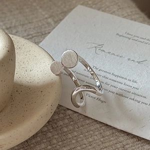 Minimalist S925 sterling silver open ring with double frosted round accents and wavy band