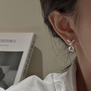 Minimalist S925 sterling silver cross earrings with high-polish metallic finish for women