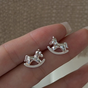 925 Sterling Silver Rocking Horse Stud Earrings For Women Korean Minimalist Niche Rhinestone Pony Ear Jewelry Silver Earrings