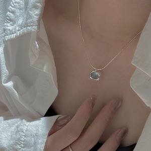 Minimalist S925 sterling silver necklace with square blue aquamarine gemstone pendant