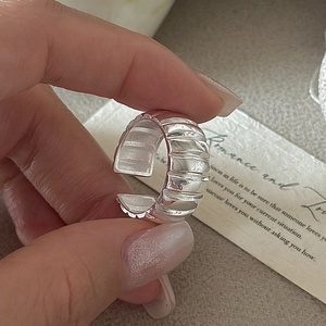 S925 Sterling Silver Ribbed Open Ring For Women Minimalist Retro Vertical Texture Adjustable Finger Ring Fashion Jewelry