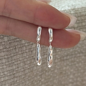 Minimalist S925 sterling silver water drop earrings with liquid metal design for women