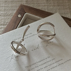 Minimalist S925 sterling silver hoop earrings with a double interlocking loop design
