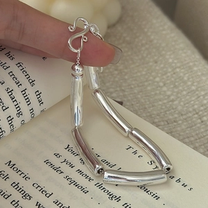 Minimalist S925 sterling silver tube chain bracelet with a decorative S-hook clasp
