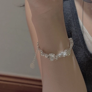 Minimalist S925 sterling silver beaded bracelet with clear crystal accents for women