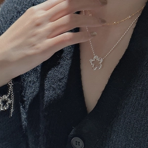 S925 sterling silver flower necklace and bracelet set with wavy metallic texture